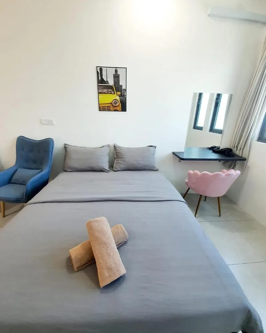 Jovial Modern Cozy Homestay 'Meritus Perai Apartment