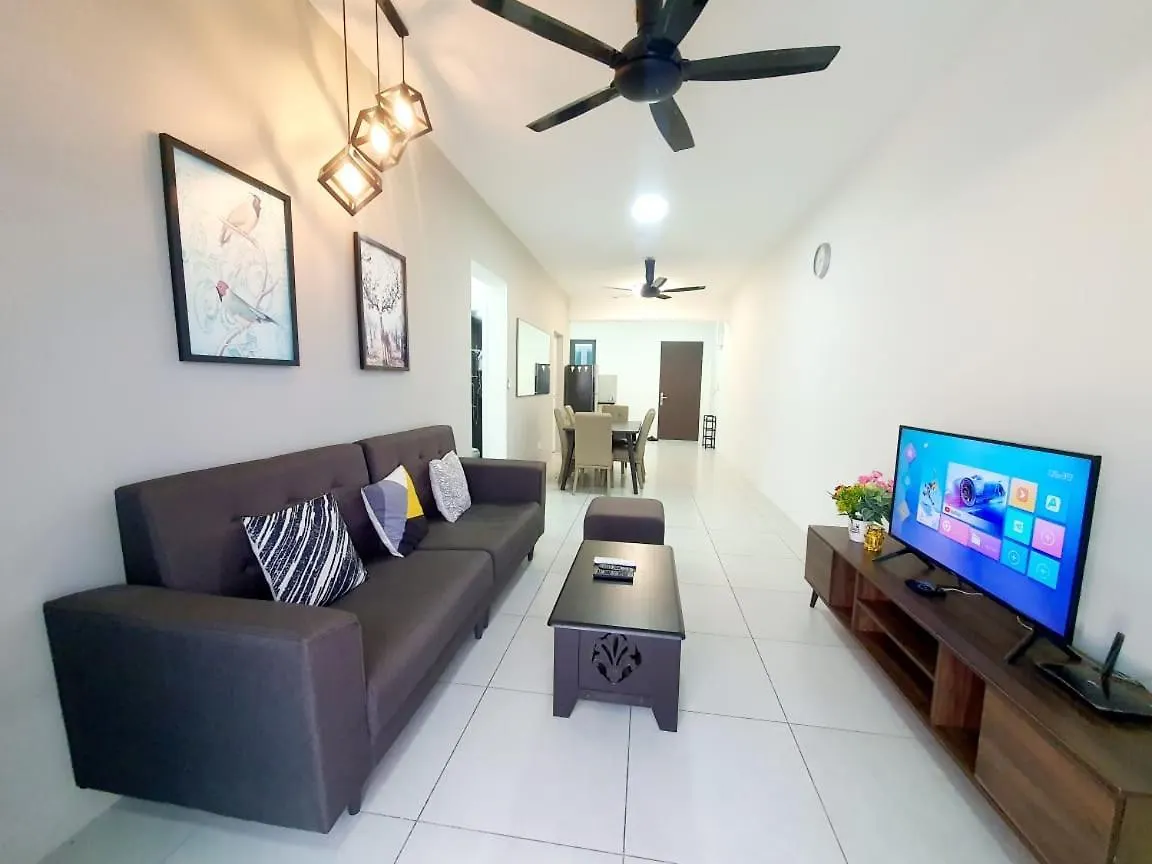 Apartment Jovial Modern Cozy Homestay 'Meritus Perai
