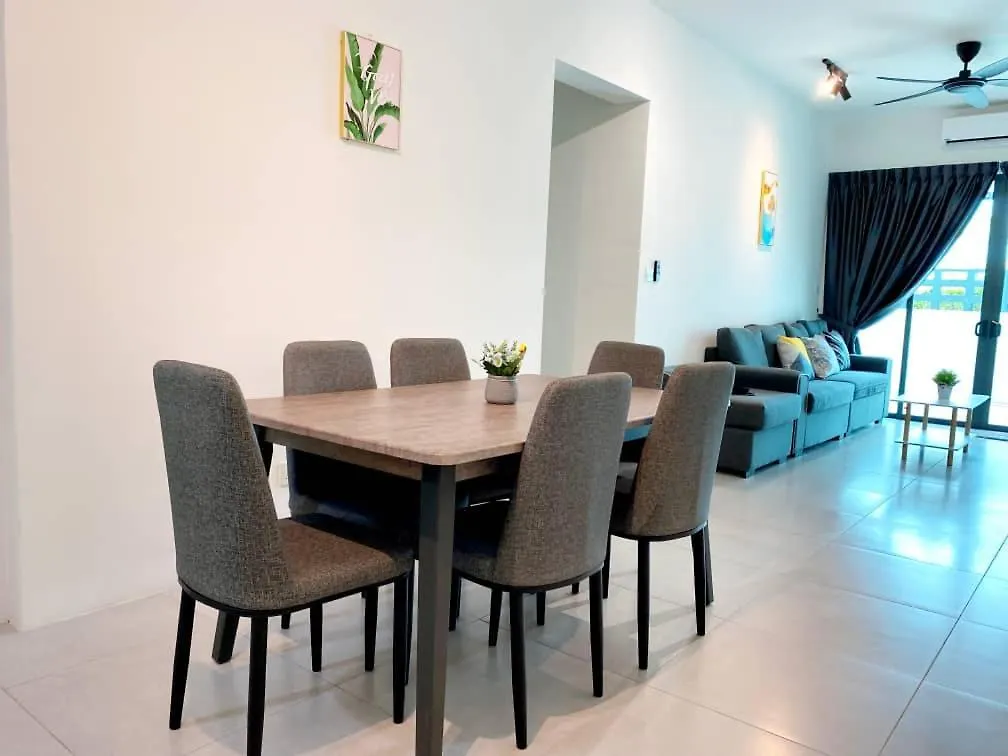 Jovial Modern Cozy Homestay 'Meritus Perai 0*,  Malaysia