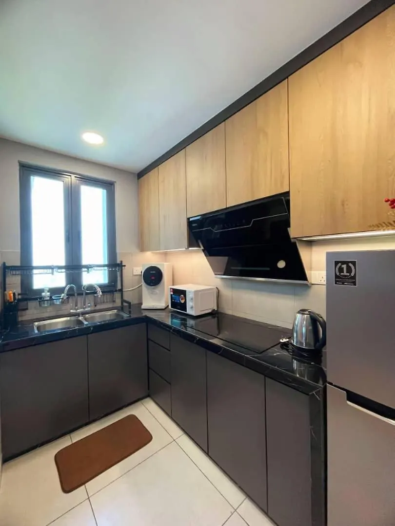 Jovial Modern Cozy Homestay 'Meritus Perai 0*,