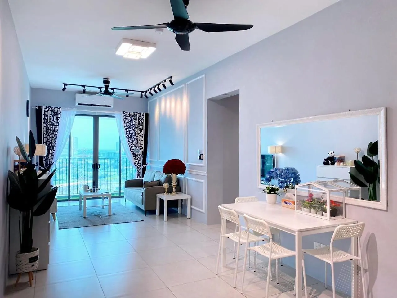 Jovial Modern Cozy Homestay 'Meritus Perai Apartment