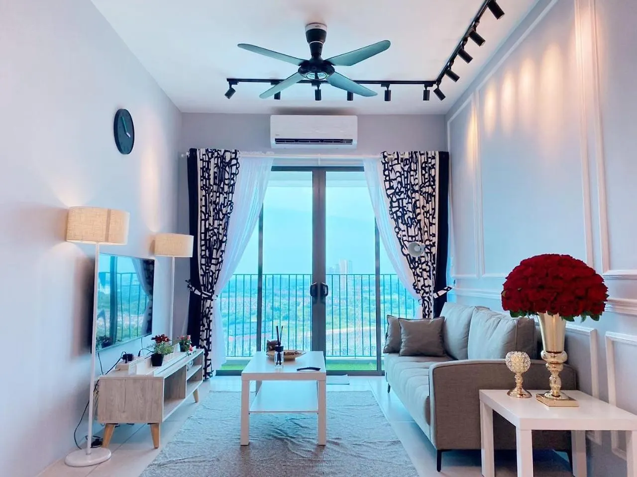 Jovial Modern Cozy Homestay 'Meritus Perai 0*,  Malaysia