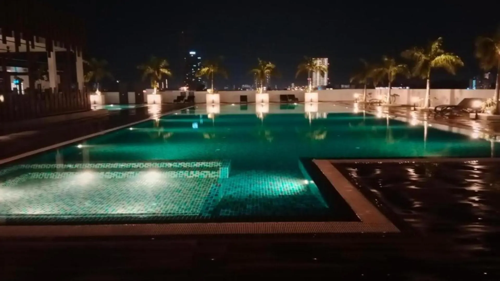 Apartment Jovial Modern Cozy Homestay 'Meritus Perai