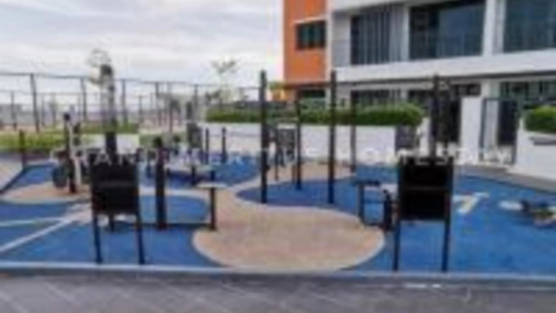 Jovial Modern Cozy Homestay 'Meritus Perai Apartment